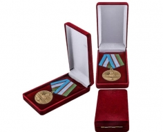 Медаль 75 лет Победы Узбекистан (в бархатном футляре)